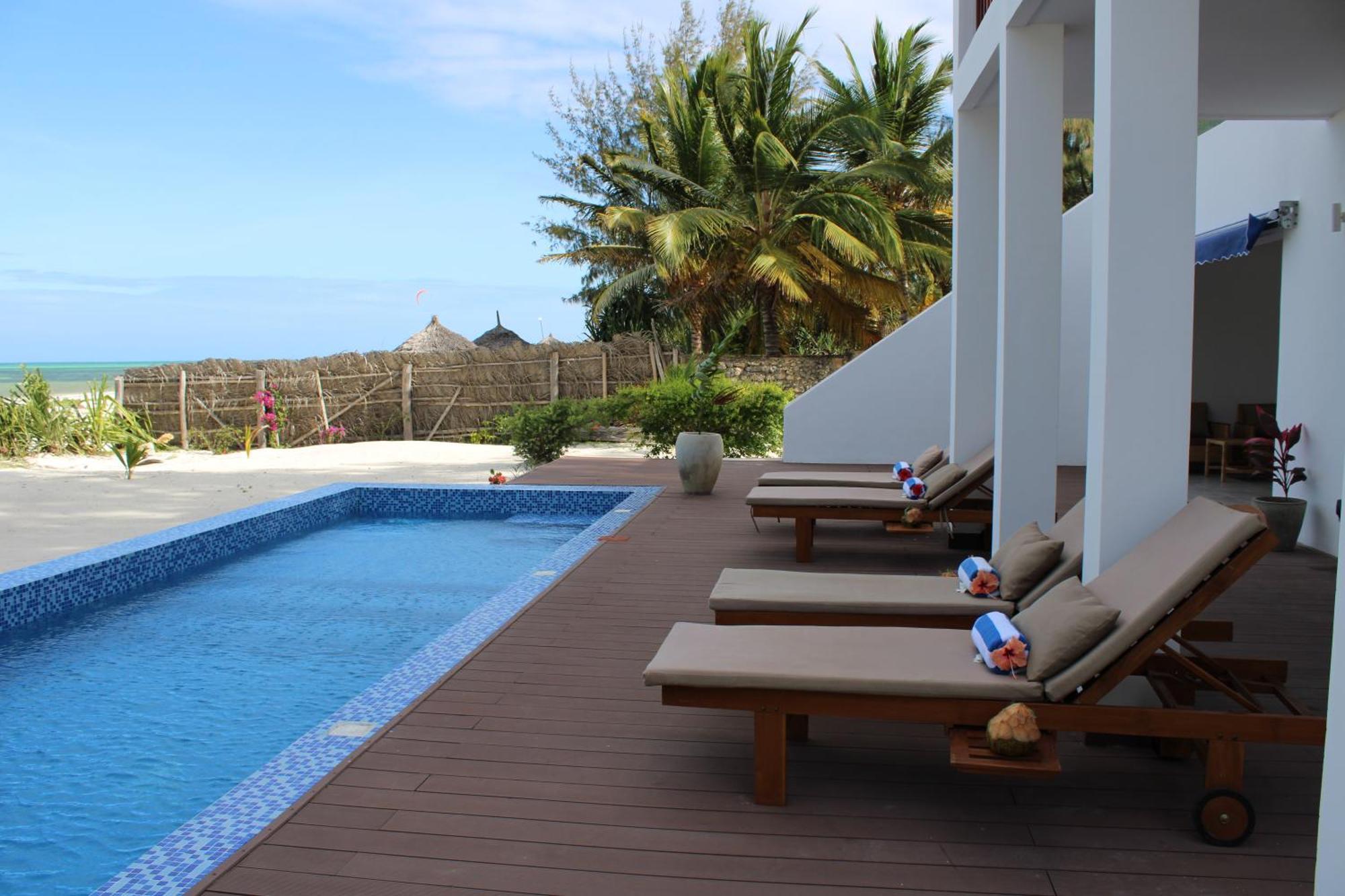 Kivuli Beach Resort Паже Екстериор снимка