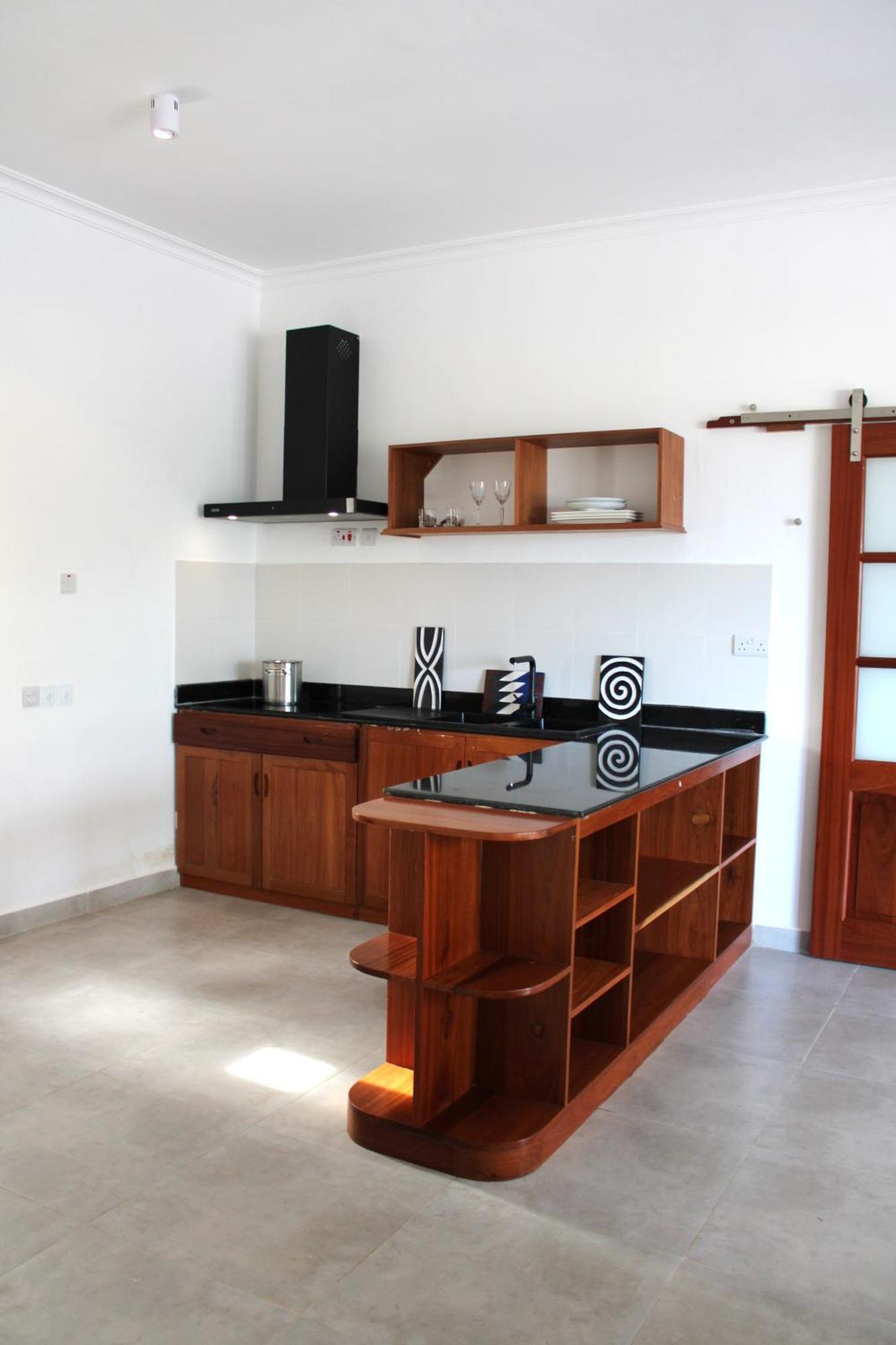 Kivuli Beach Resort Паже Екстериор снимка