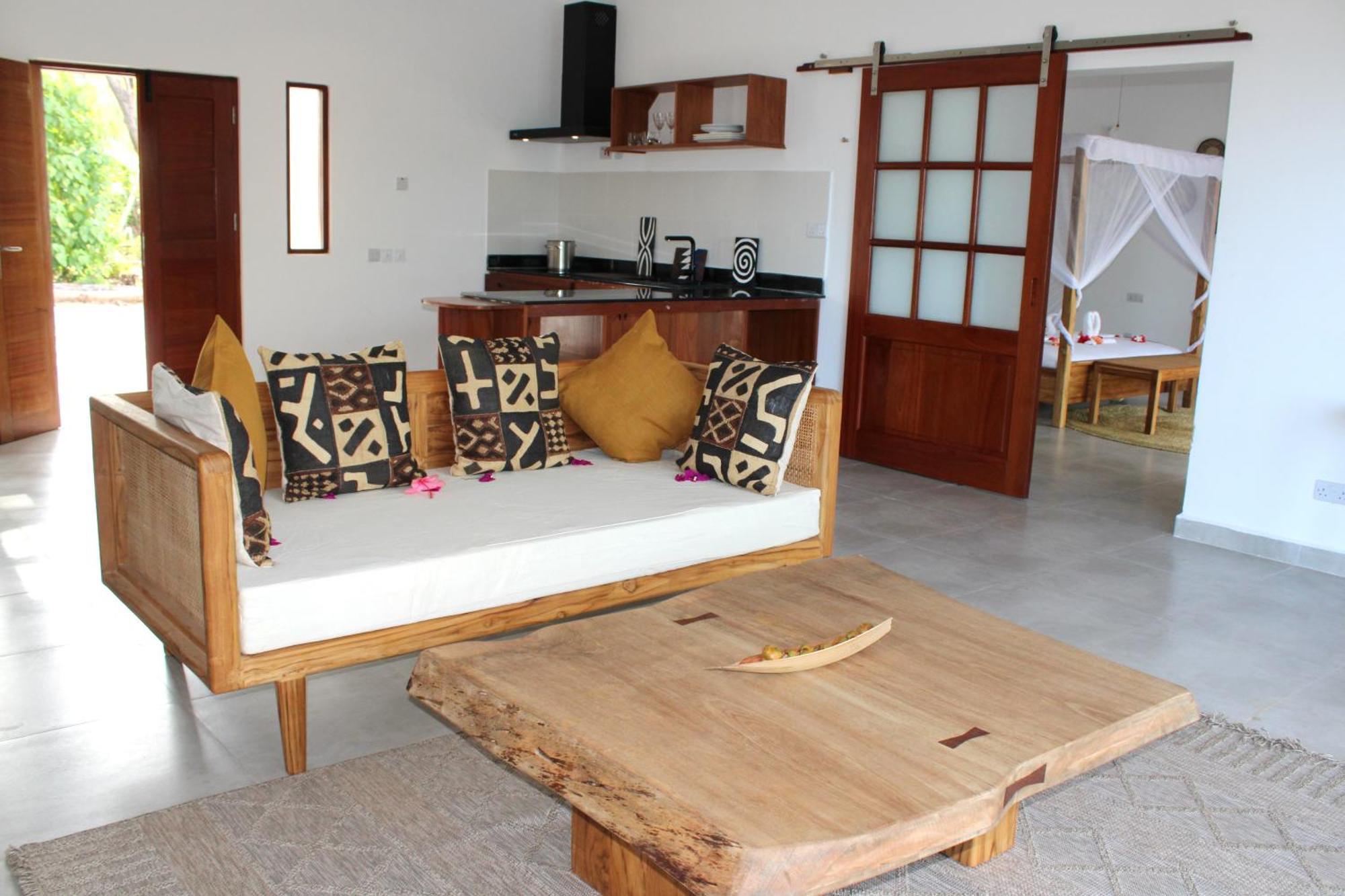 Kivuli Beach Resort Паже Екстериор снимка